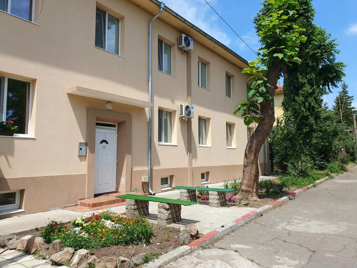 Viriks Hotel Burgas Exterior photo