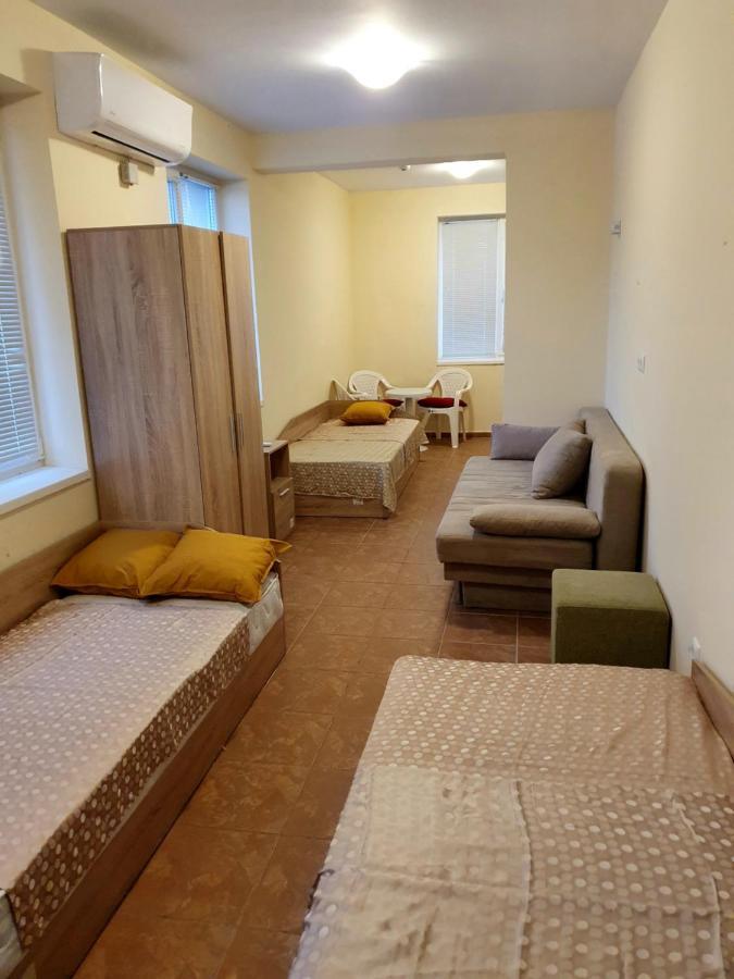 Viriks Hotel Burgas Exterior photo
